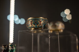 Wystawa "Srebro i sól. Solniczki z Muzeum Żup Krakowskich Wieliczka". Fot. Grzegorz Lipiec/MZS