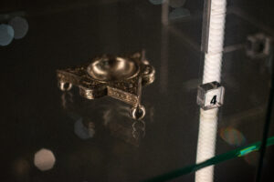 Wystawa "Srebro i sól. Solniczki z Muzeum Żup Krakowskich Wieliczka". Fot. Grzegorz Lipiec/MZS