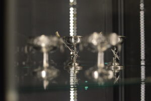 Wystawa "Srebro i sól. Solniczki z Muzeum Żup Krakowskich Wieliczka". Fot. Grzegorz Lipiec/MZS